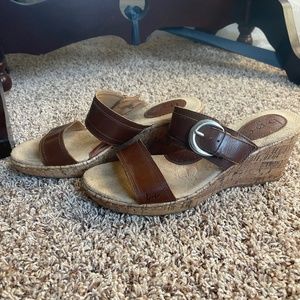 B.o.c. leather wedge sandals
